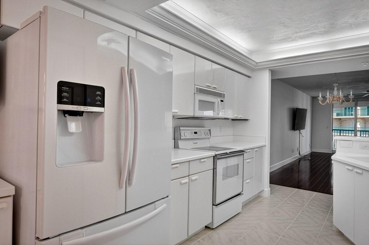 Image 9 of 51 For 4555 Atlantic Avenue 4411