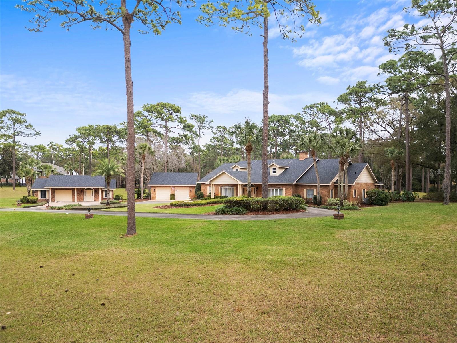 Image 5 of 55 For 2333 Southern Pines Place