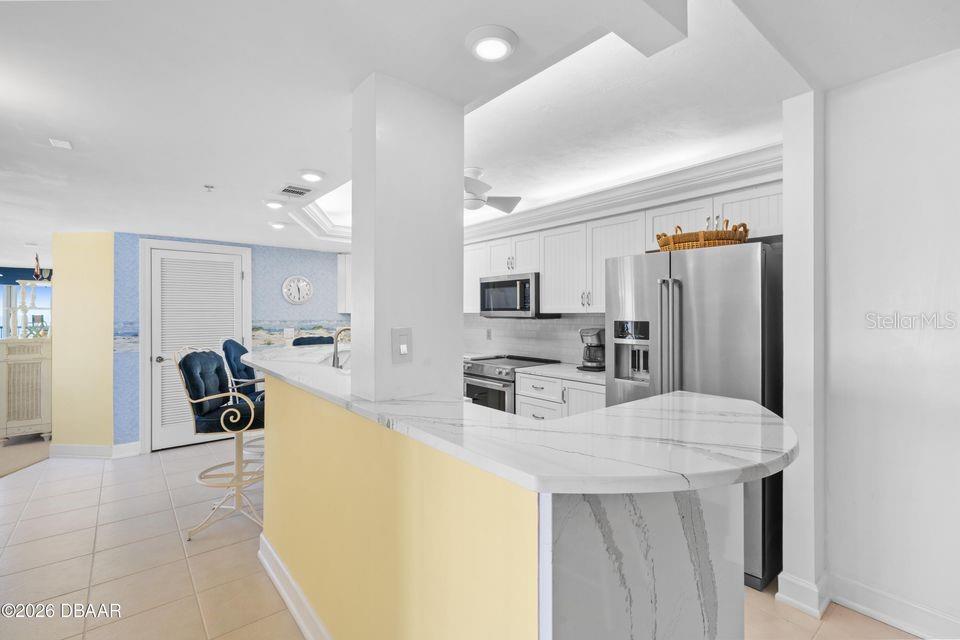 Image 14 of 47 For 4575 Atlantic Avenue 6303