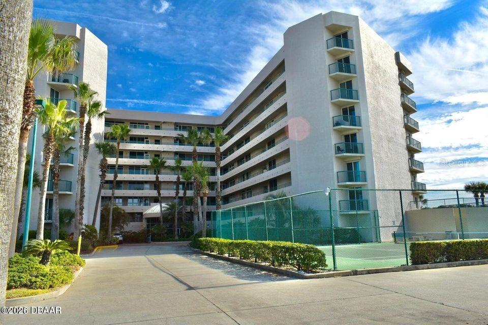 Image 43 of 47 For 4575 Atlantic Avenue 6303