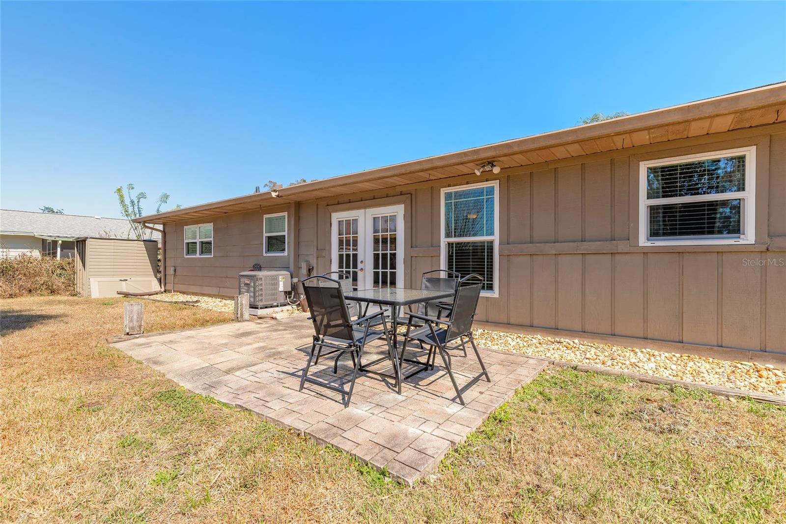 Image 30 of 39 For 220 Leisure Circle