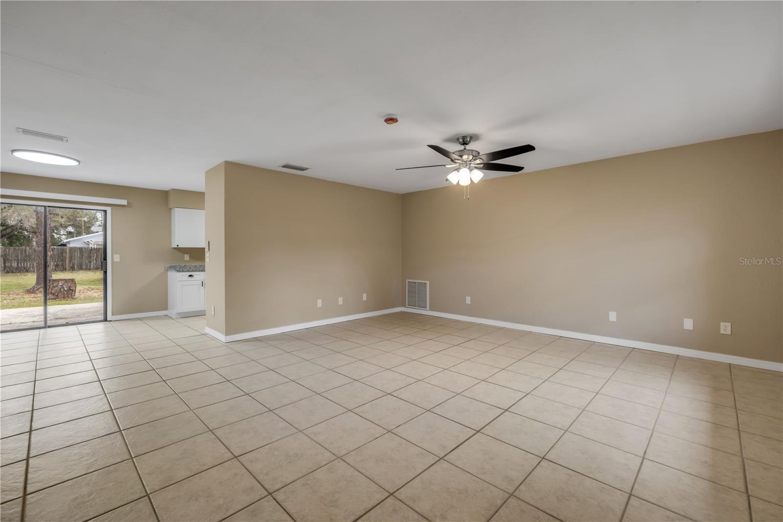 Image 12 of 58 For 2015 India Palm Drive