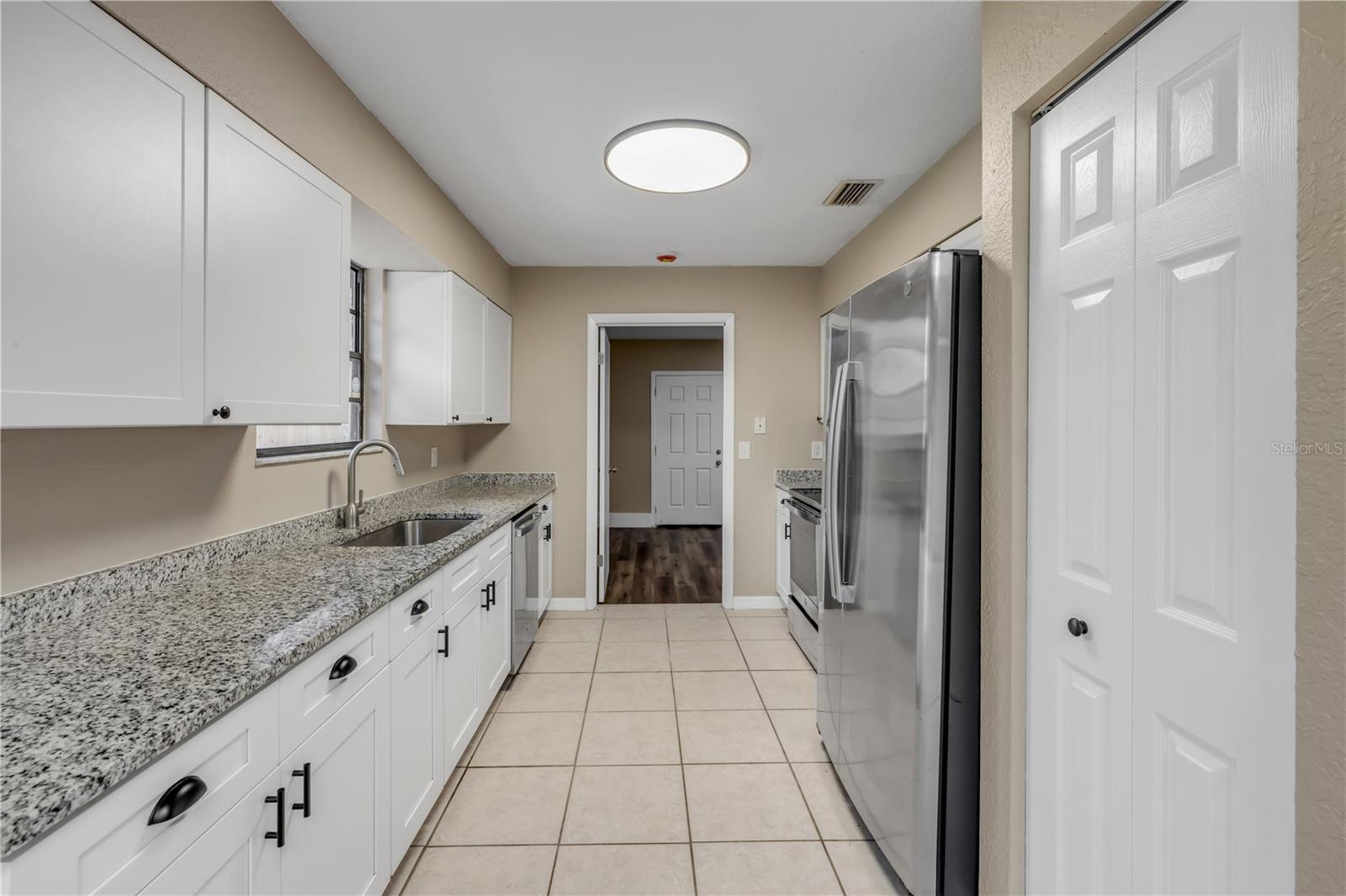 Image 22 of 58 For 2015 India Palm Drive