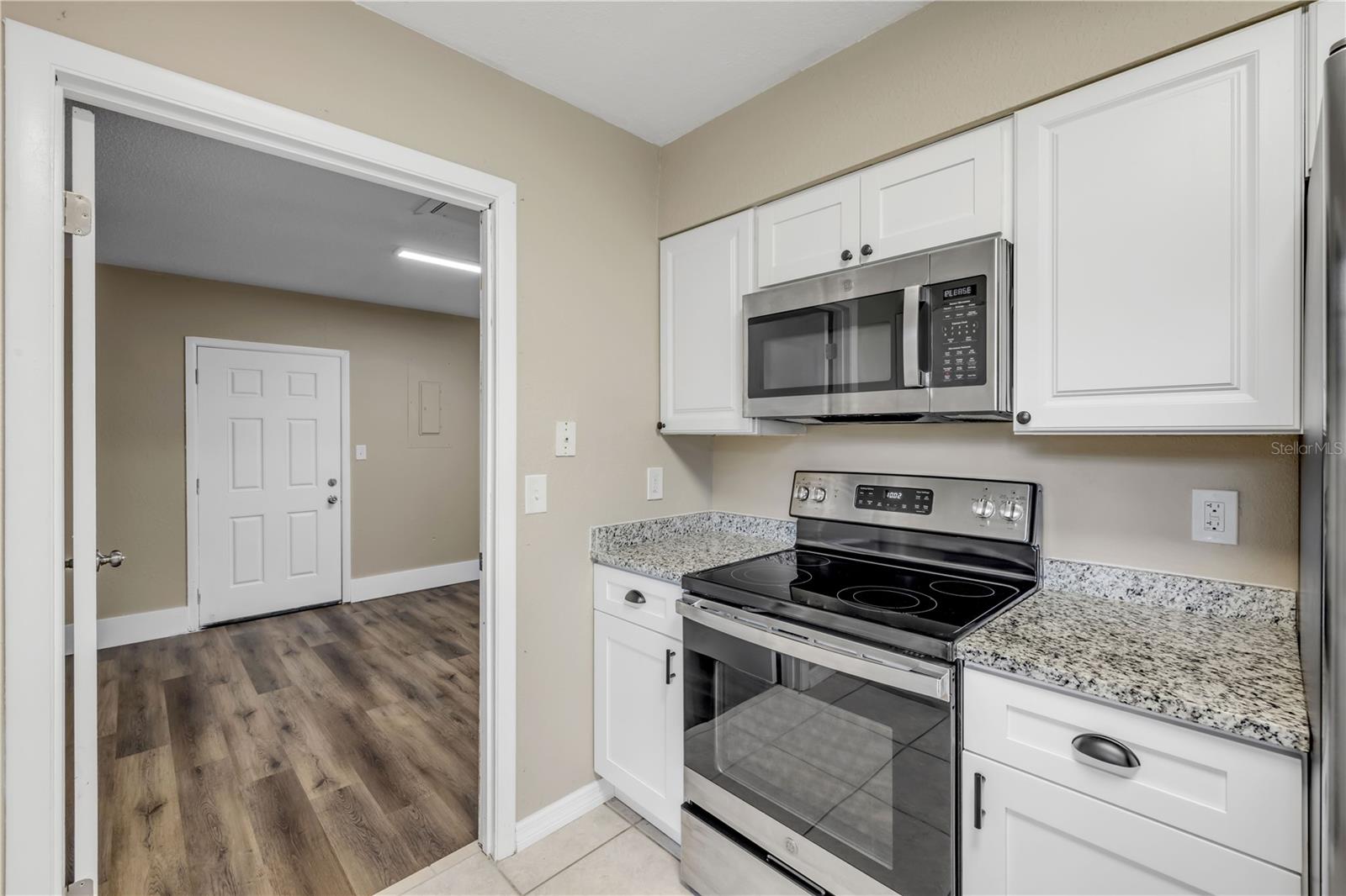 Image 23 of 58 For 2015 India Palm Drive