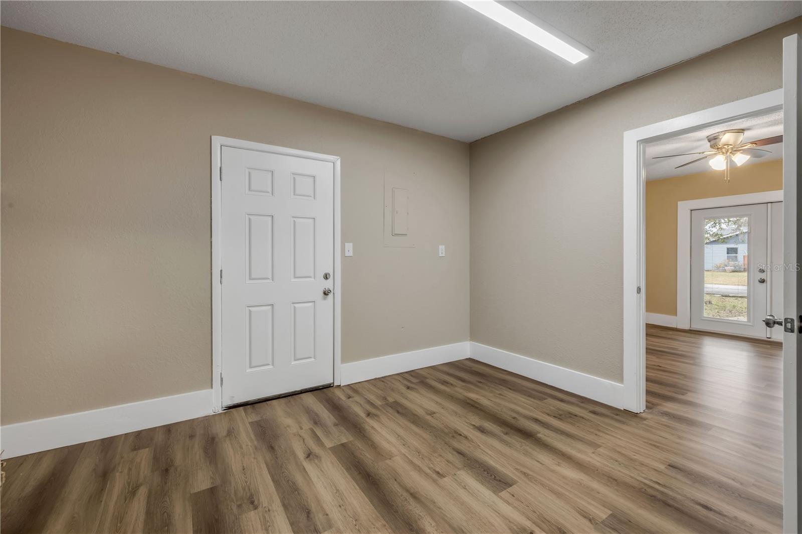 Image 27 of 58 For 2015 India Palm Drive