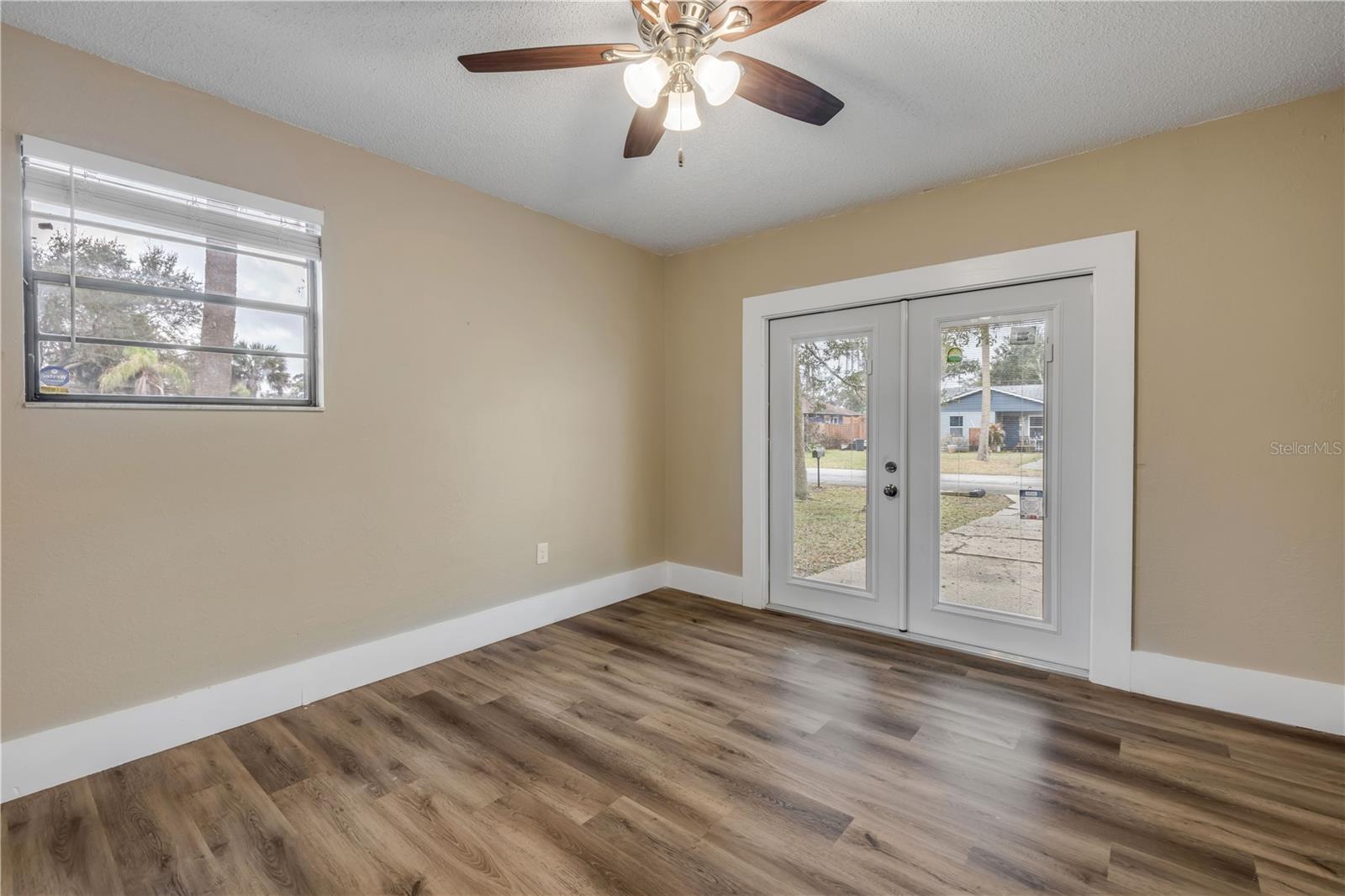 Image 29 of 58 For 2015 India Palm Drive