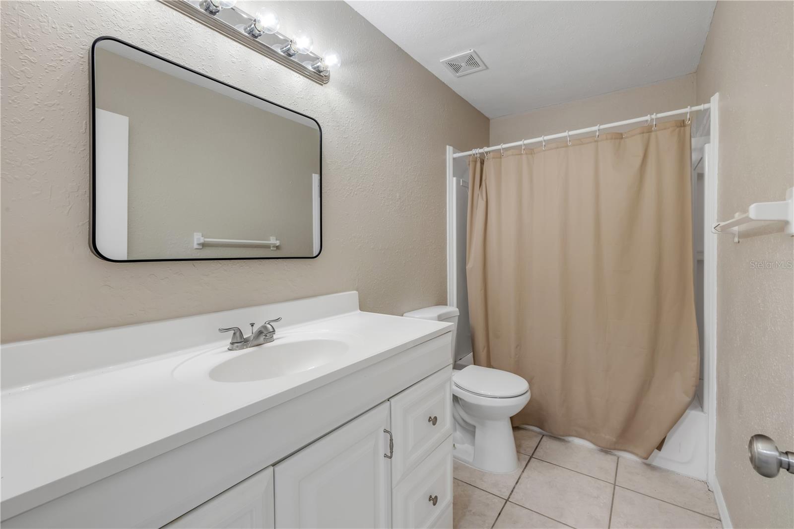 Image 31 of 58 For 2015 India Palm Drive