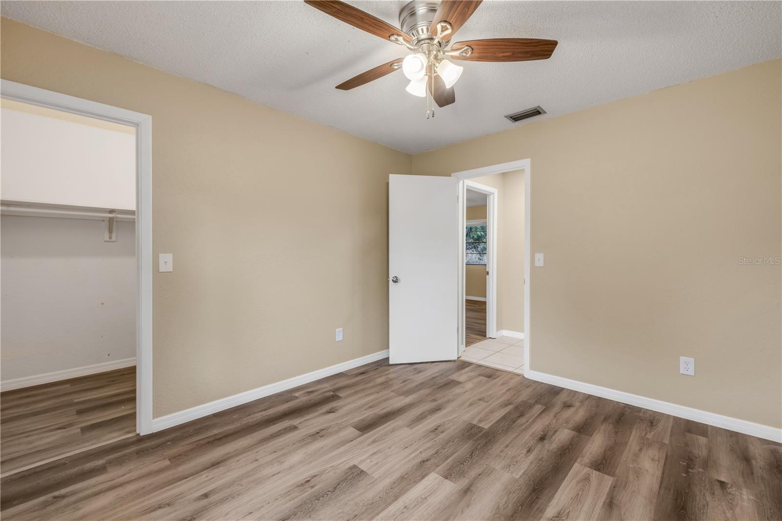 Image 33 of 58 For 2015 India Palm Drive