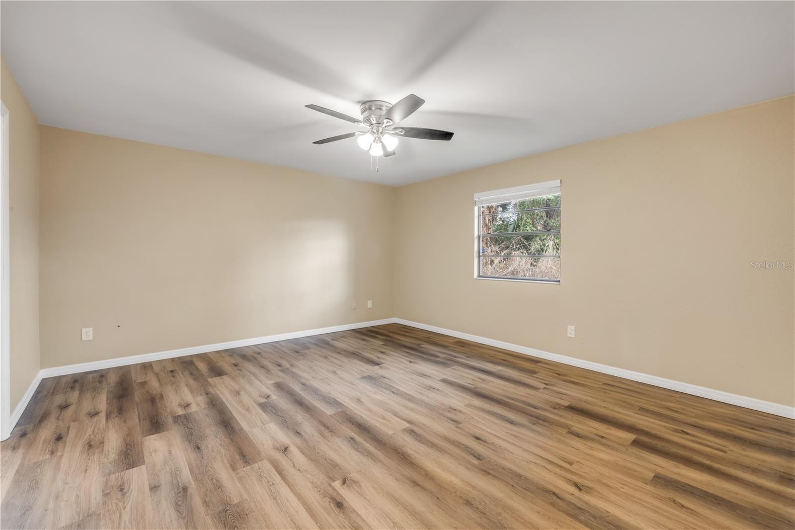 Image 35 of 58 For 2015 India Palm Drive