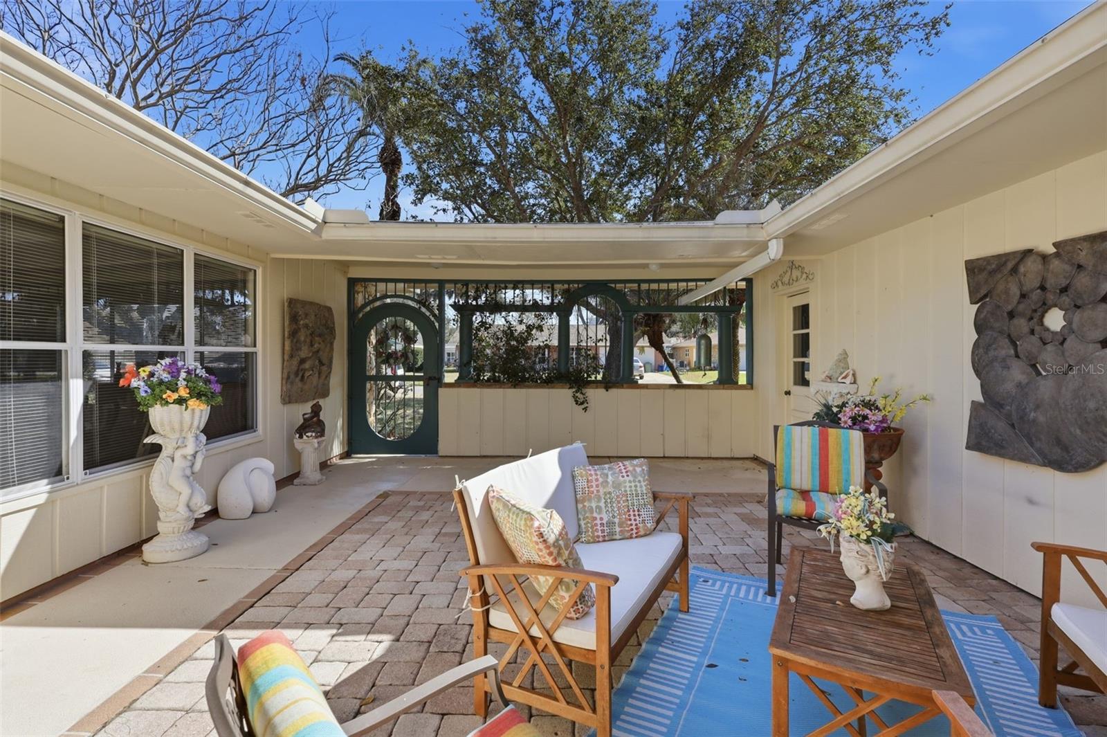 Image 4 of 44 For 727 Green Road