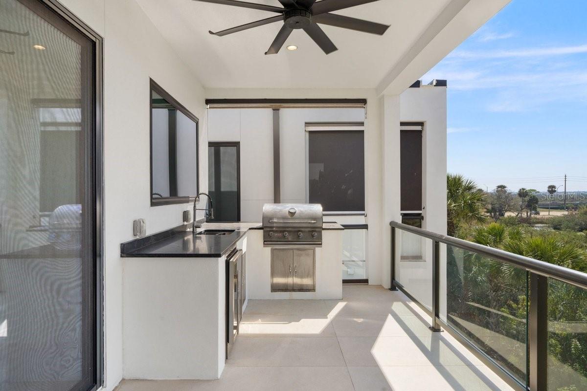 Image 29 of 70 For 552 Peninsula Avenue