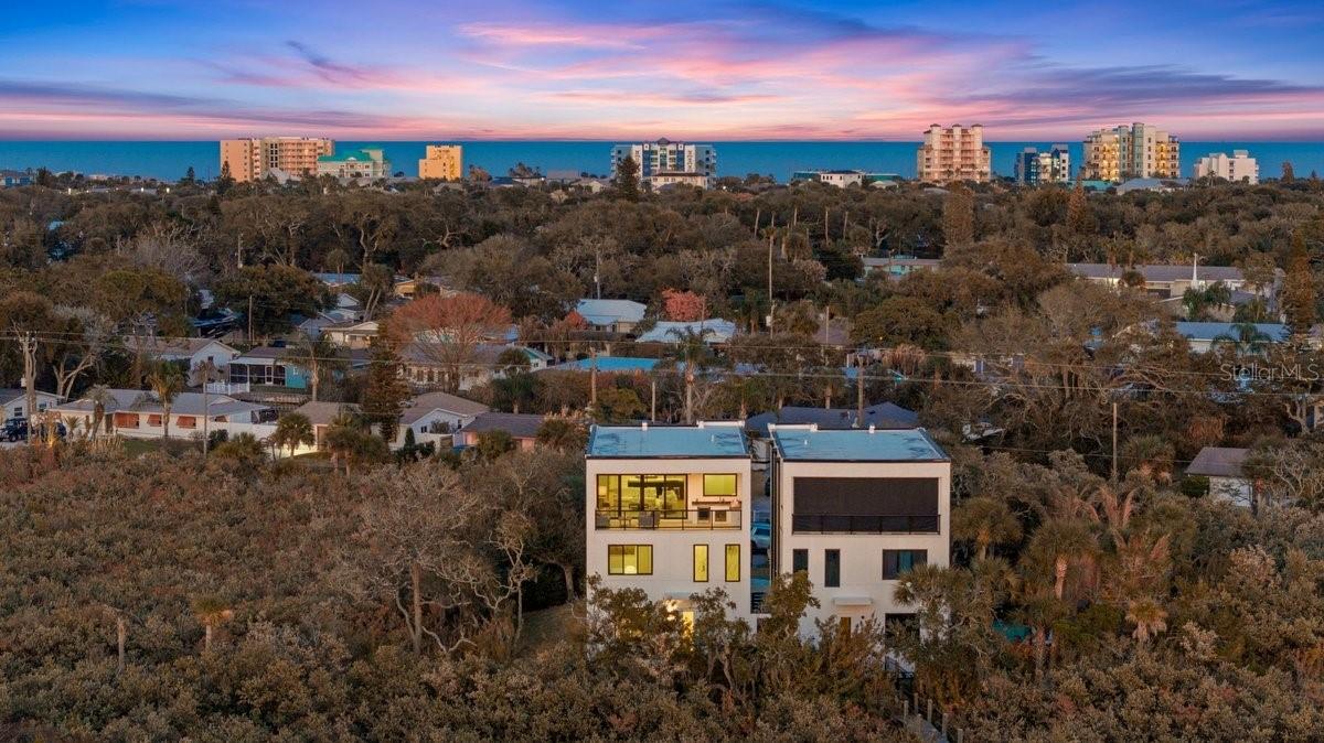 Image 58 of 70 For 552 Peninsula Avenue