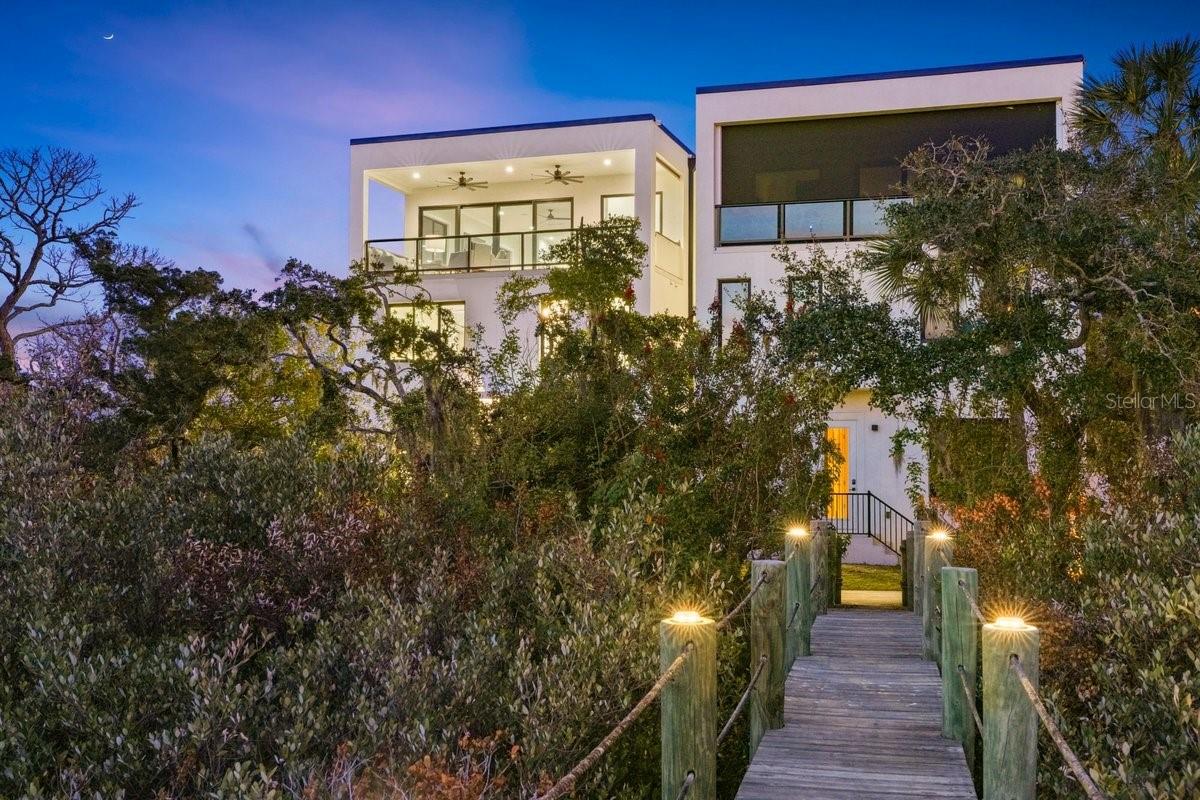 Image 60 of 70 For 552 Peninsula Avenue