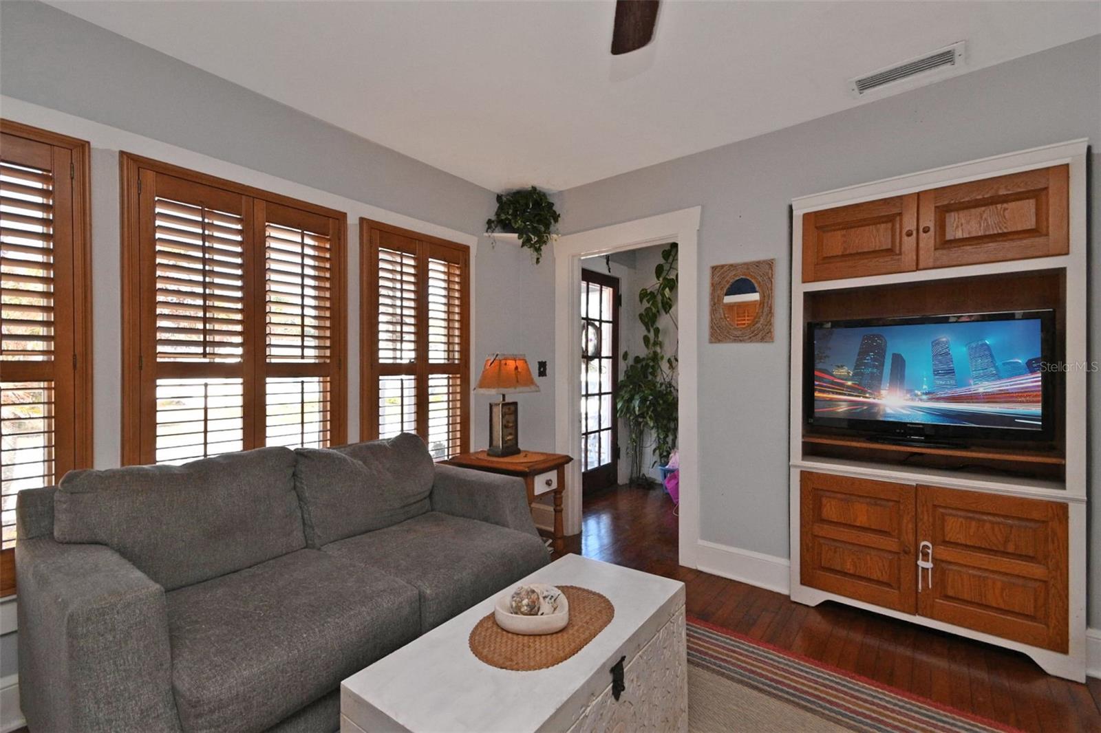 Image 11 of 42 For 118 Yelkca Terrace