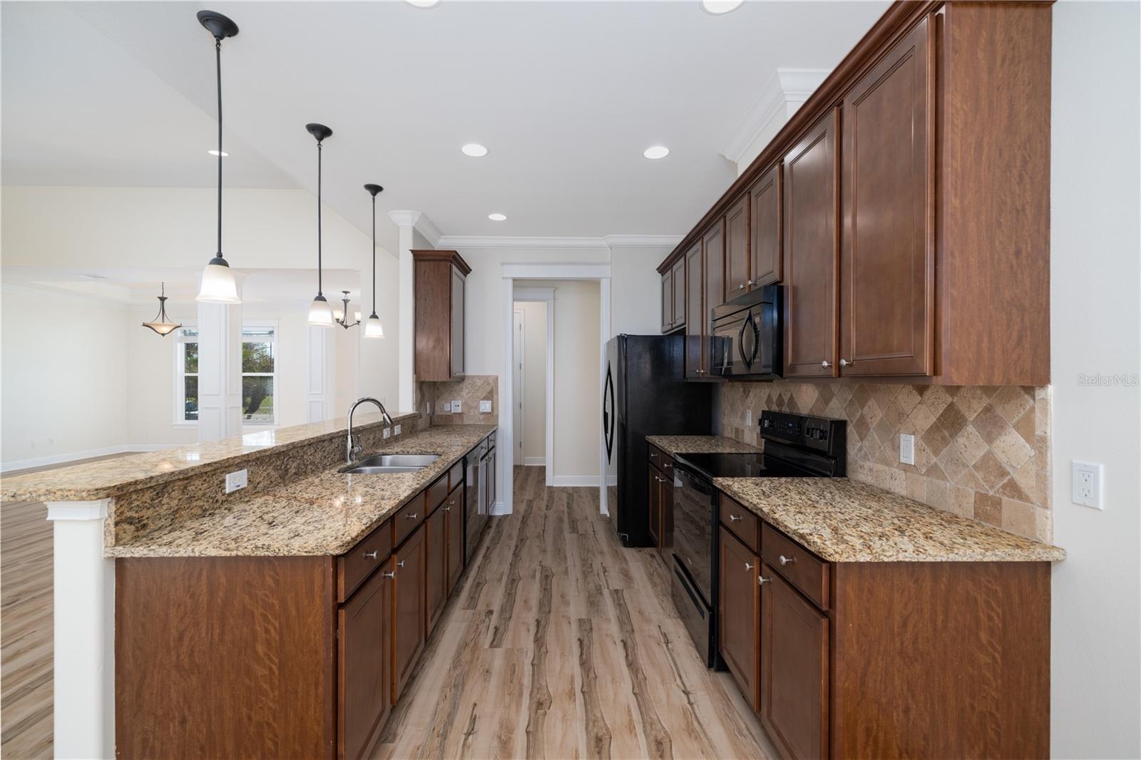 Image 11 of 31 For 4609 Atlantic Avenue