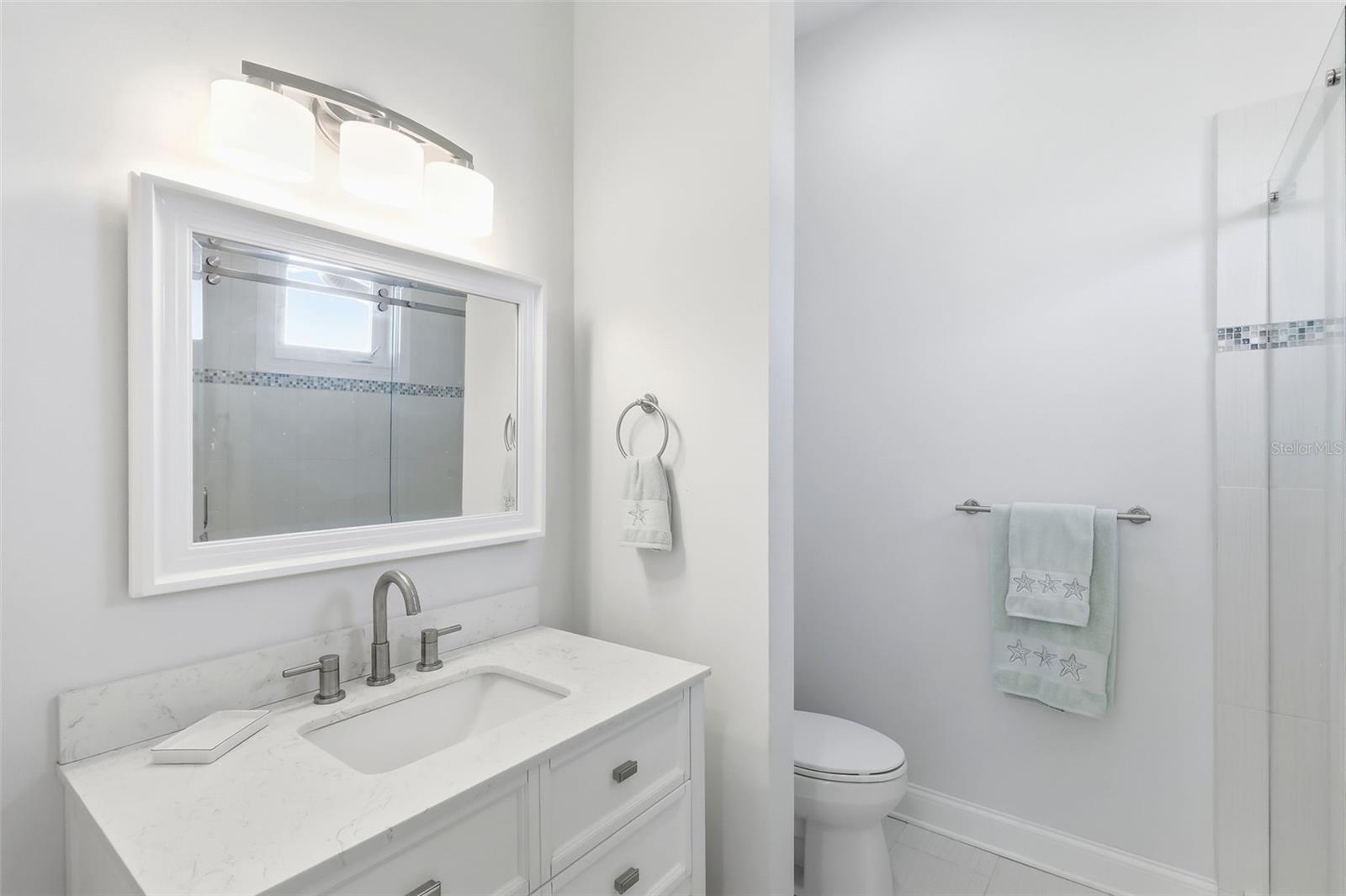 Listing photo id 29 for 2142 Villa Way