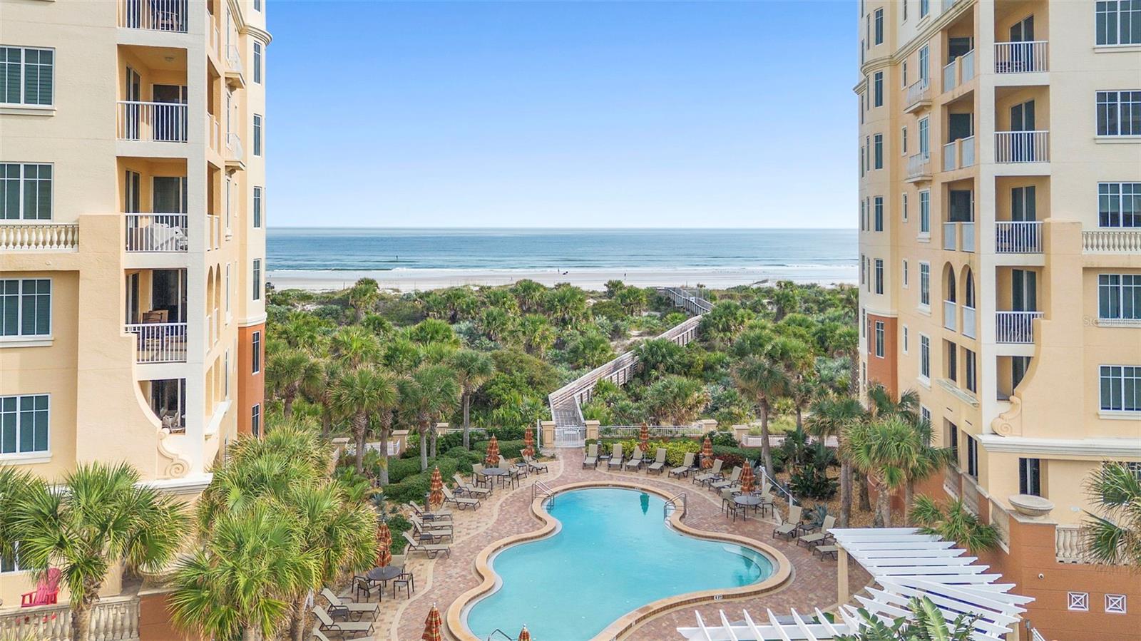 Listing photo id 47 for 2142 Villa Way