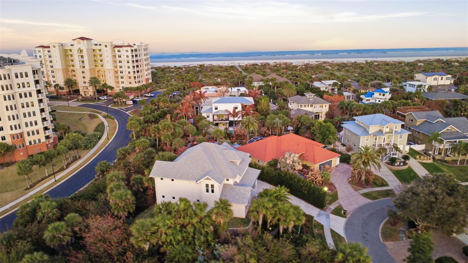 Listing photo id 55 for 2142 Villa Way