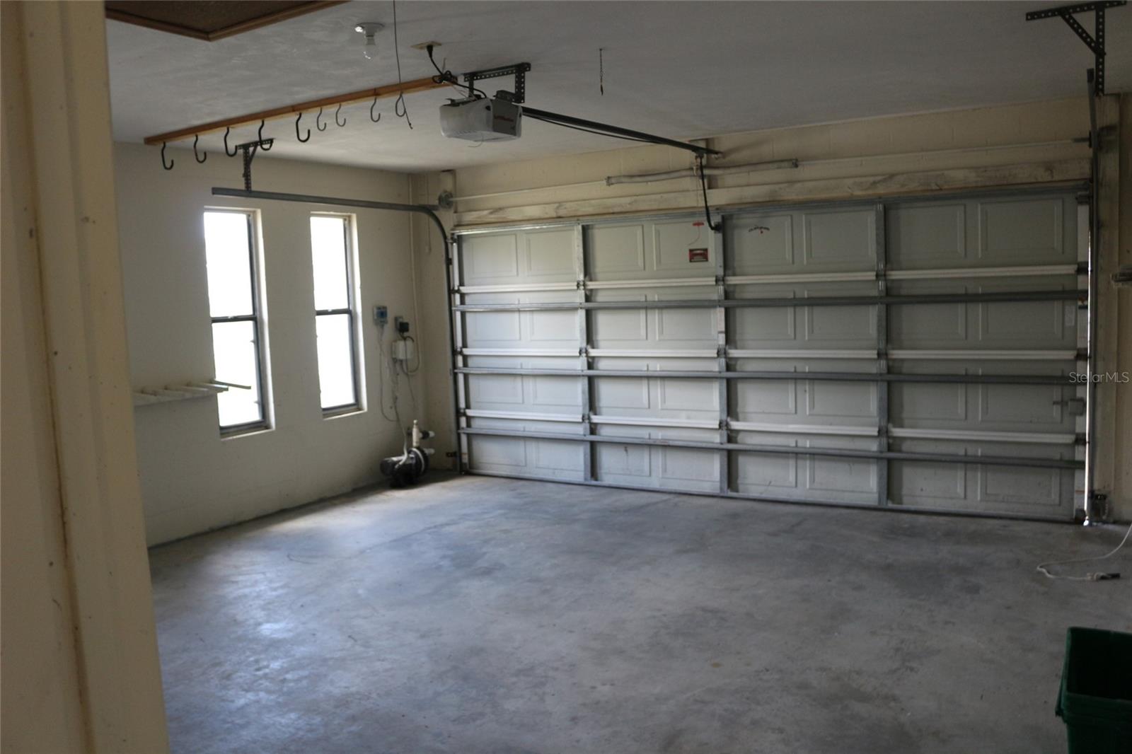 Image 11 of 12 For 4626 Atlantic Avenue