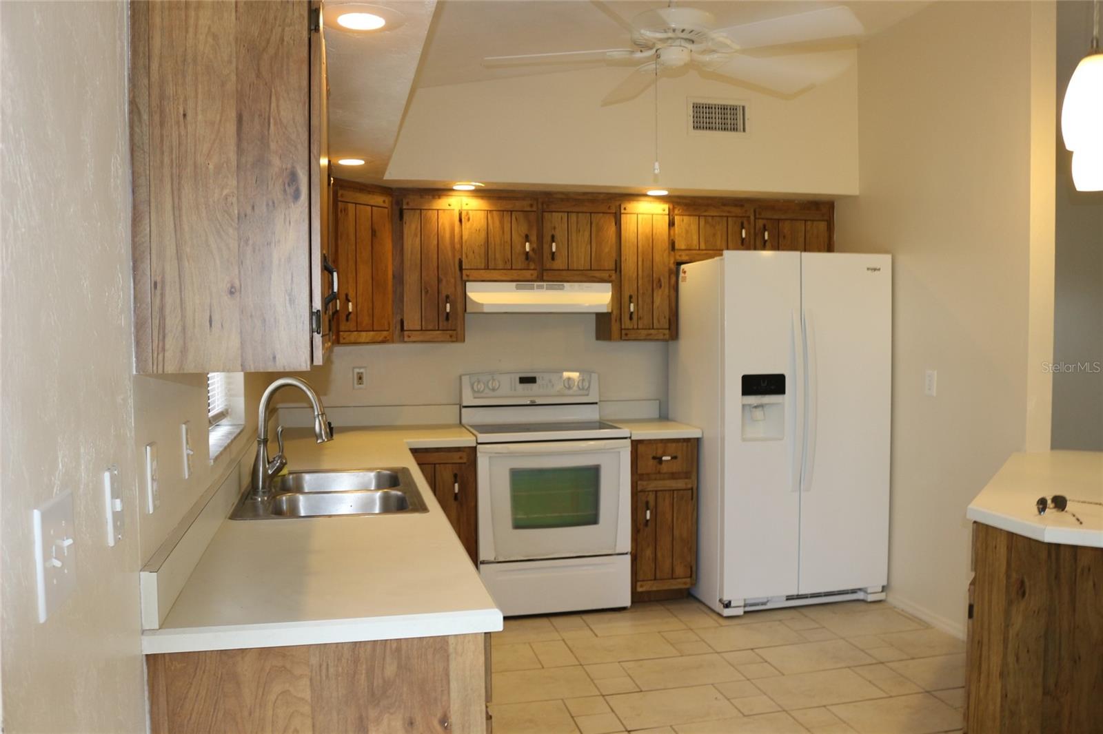 Image 7 of 12 For 4626 Atlantic Avenue