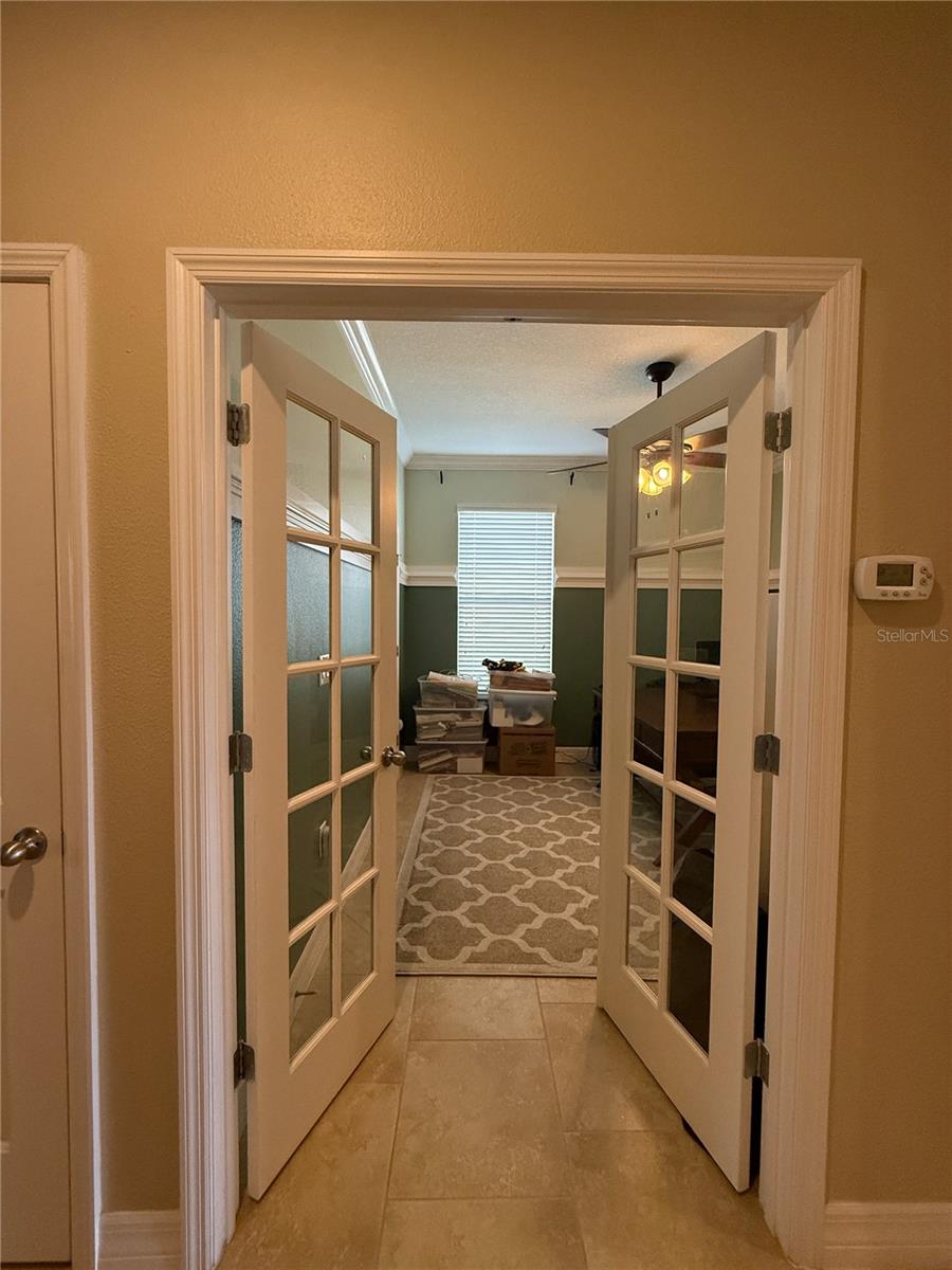 Image 13 of 39 For 264 Birkdale Drive