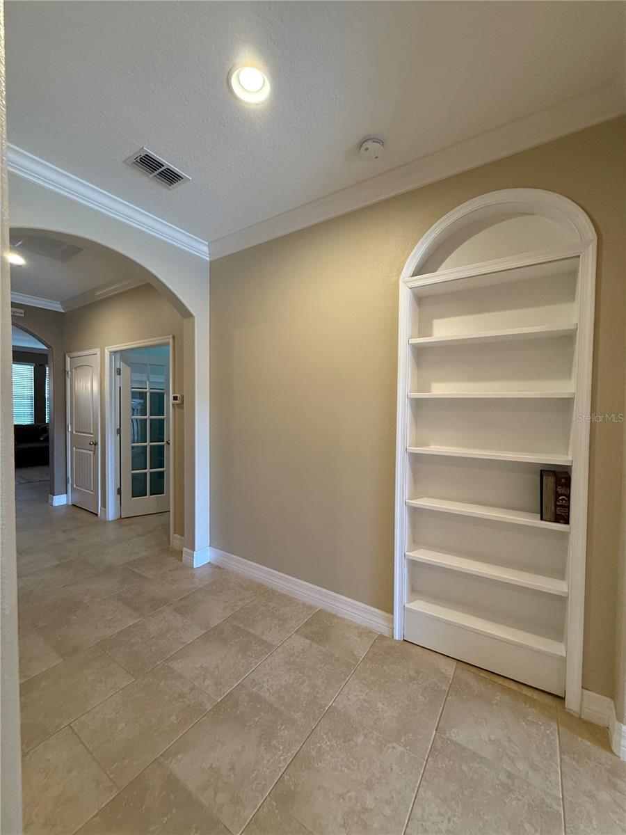 Image 15 of 39 For 264 Birkdale Drive