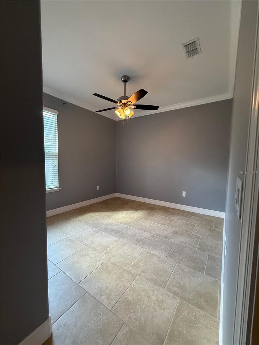 Image 22 of 39 For 264 Birkdale Drive