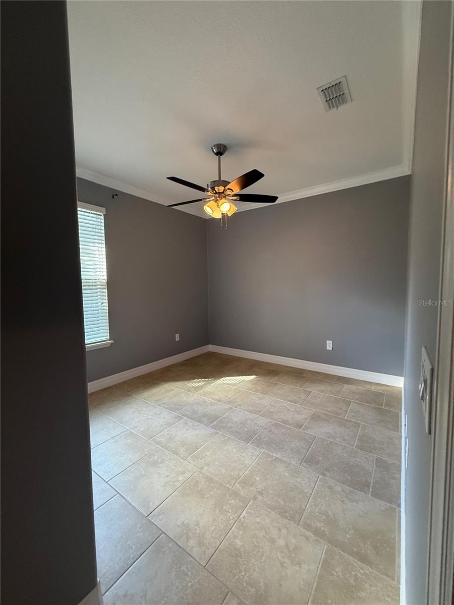 Image 23 of 39 For 264 Birkdale Drive