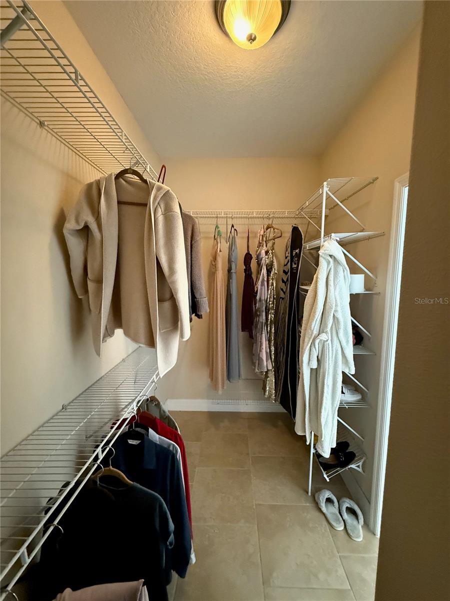 Image 27 of 39 For 264 Birkdale Drive