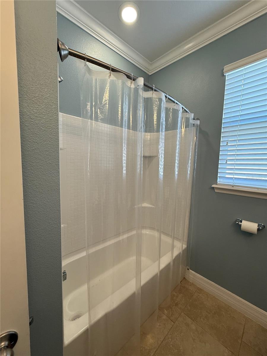 Image 29 of 39 For 264 Birkdale Drive