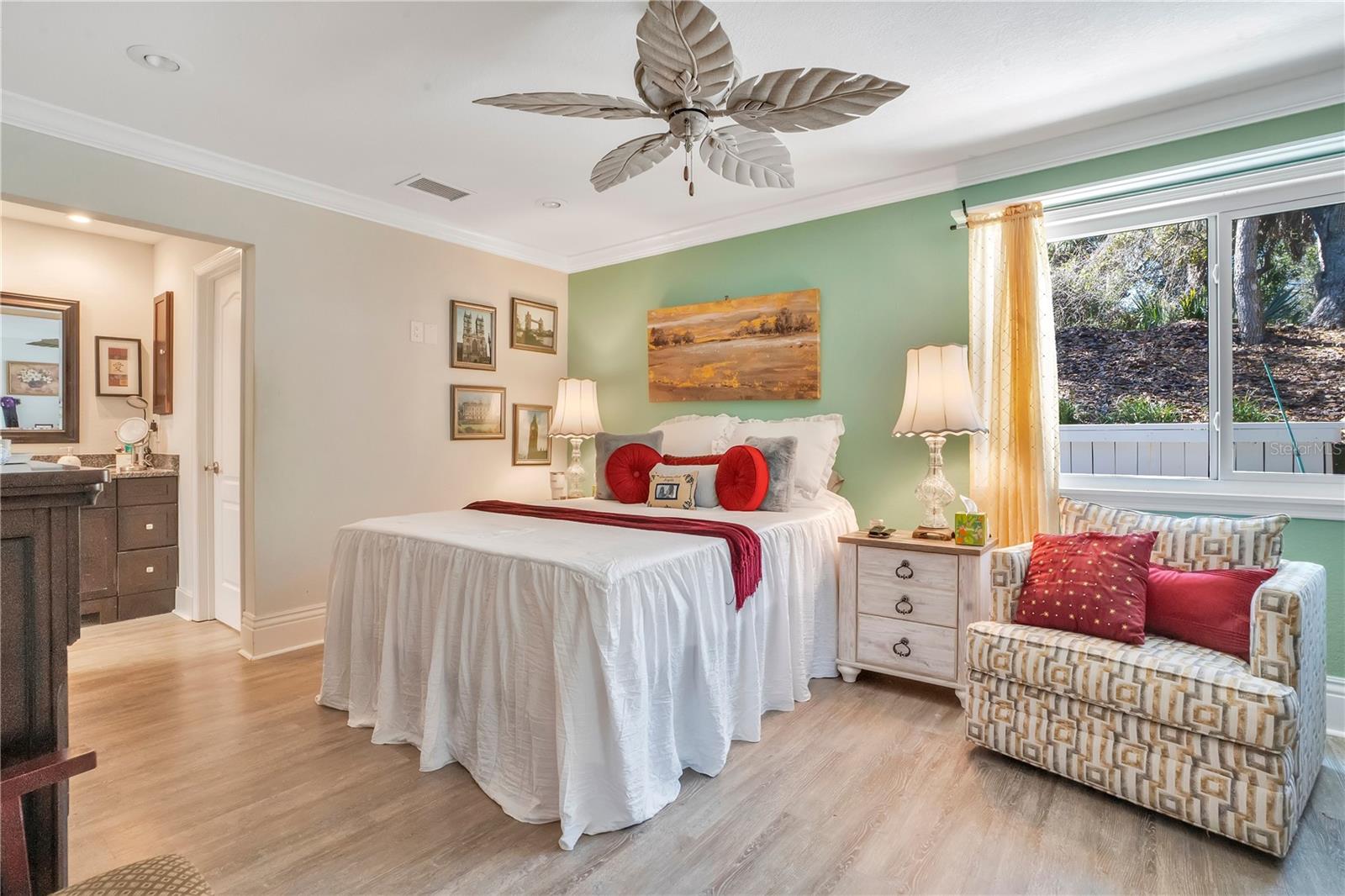 Image 18 of 45 For 4300 Gull Cove