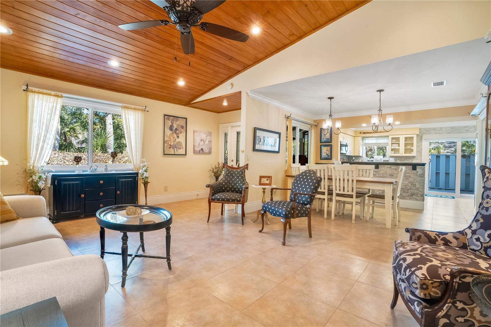 Image 9 of 45 For 4300 Gull Cove