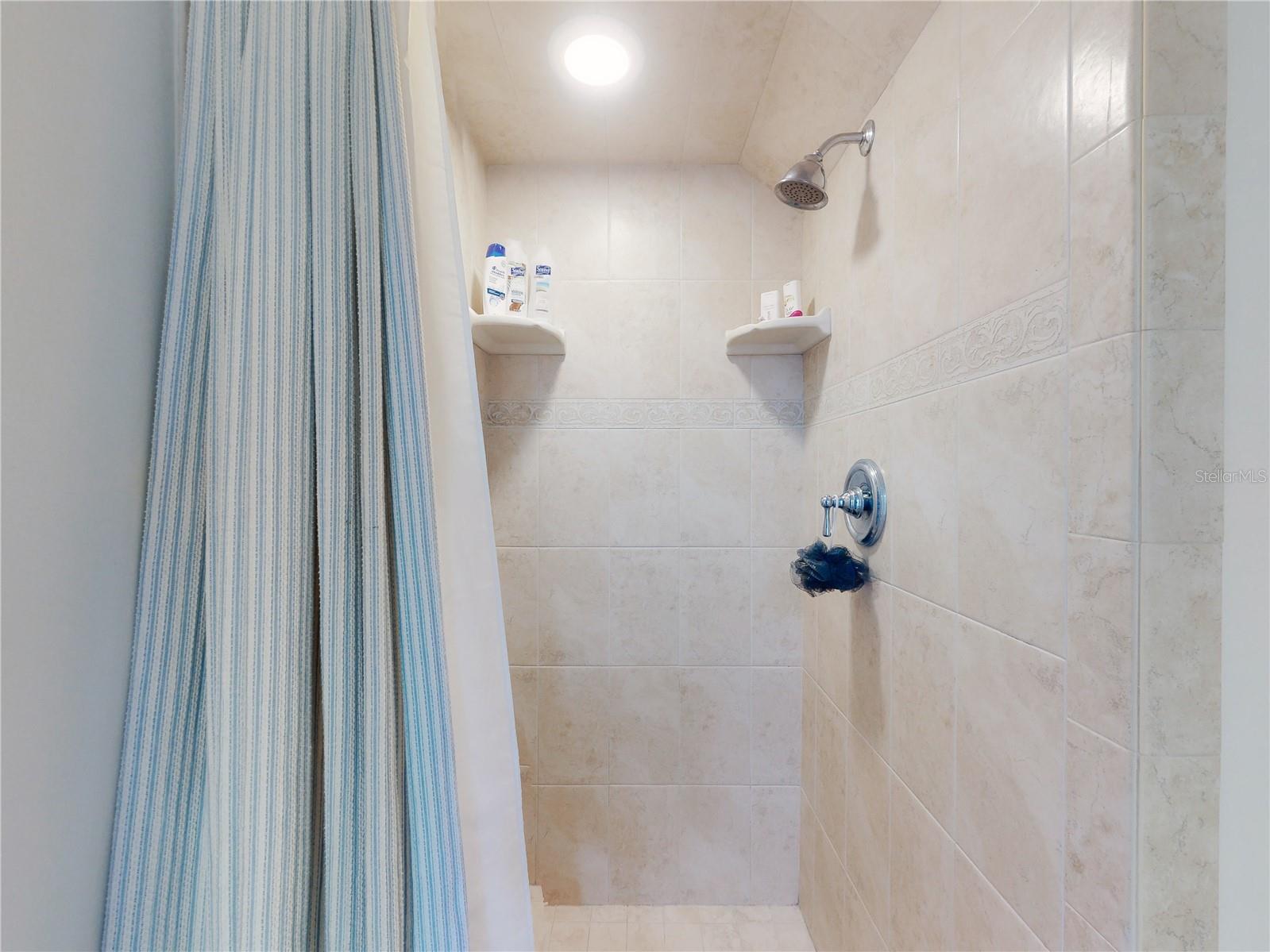 Image 5 of 56 For 4849 Saxon Drive B106