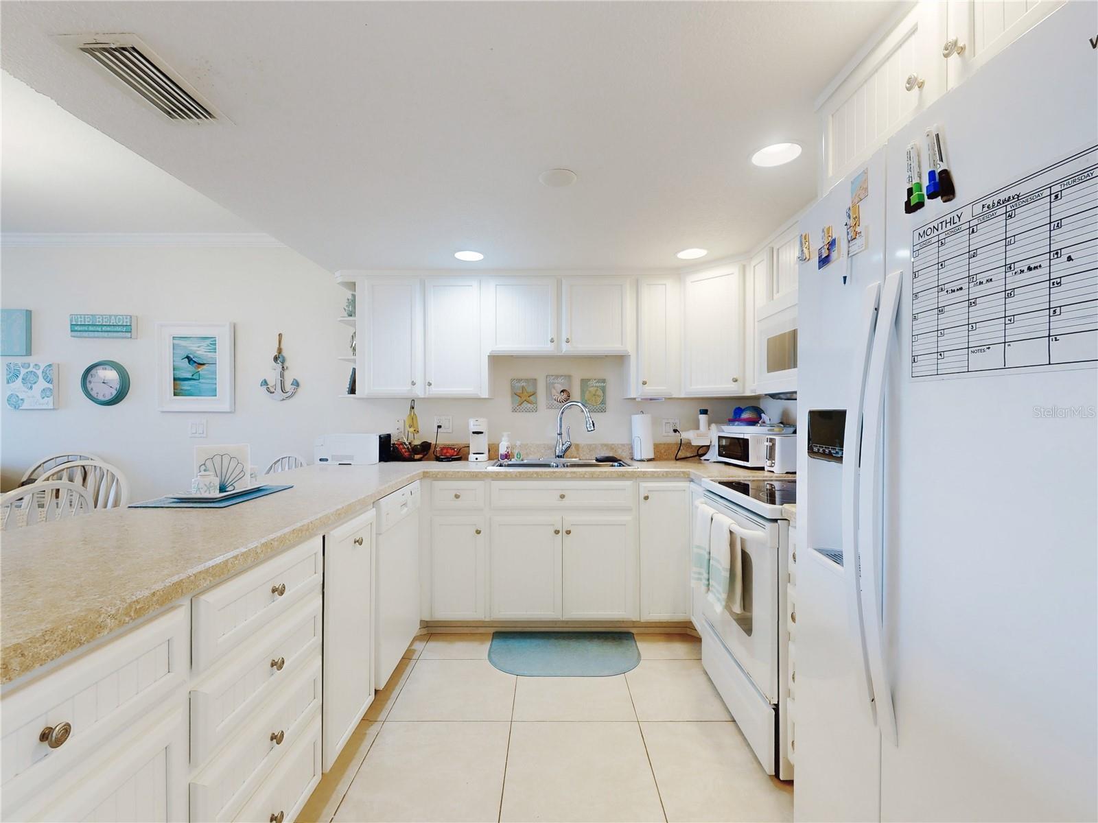 Image 7 of 56 For 4849 Saxon Drive B106