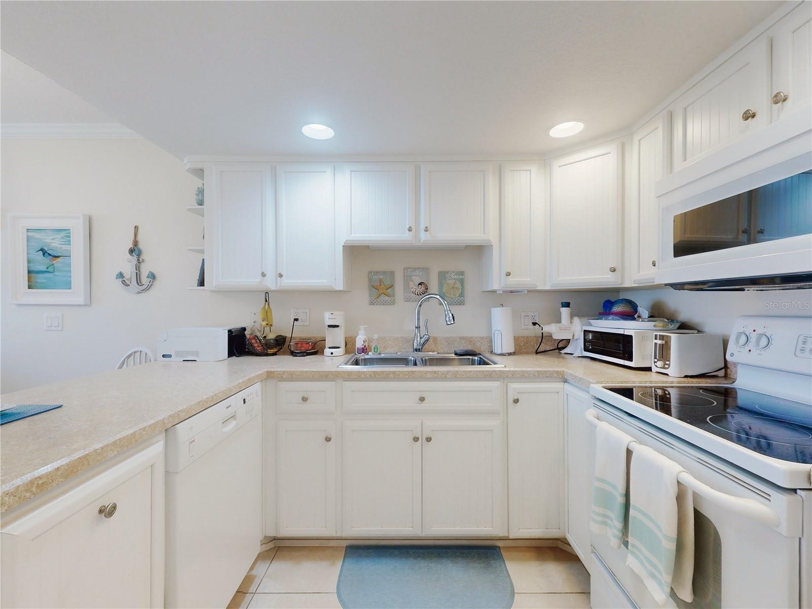 Image 8 of 56 For 4849 Saxon Drive B106