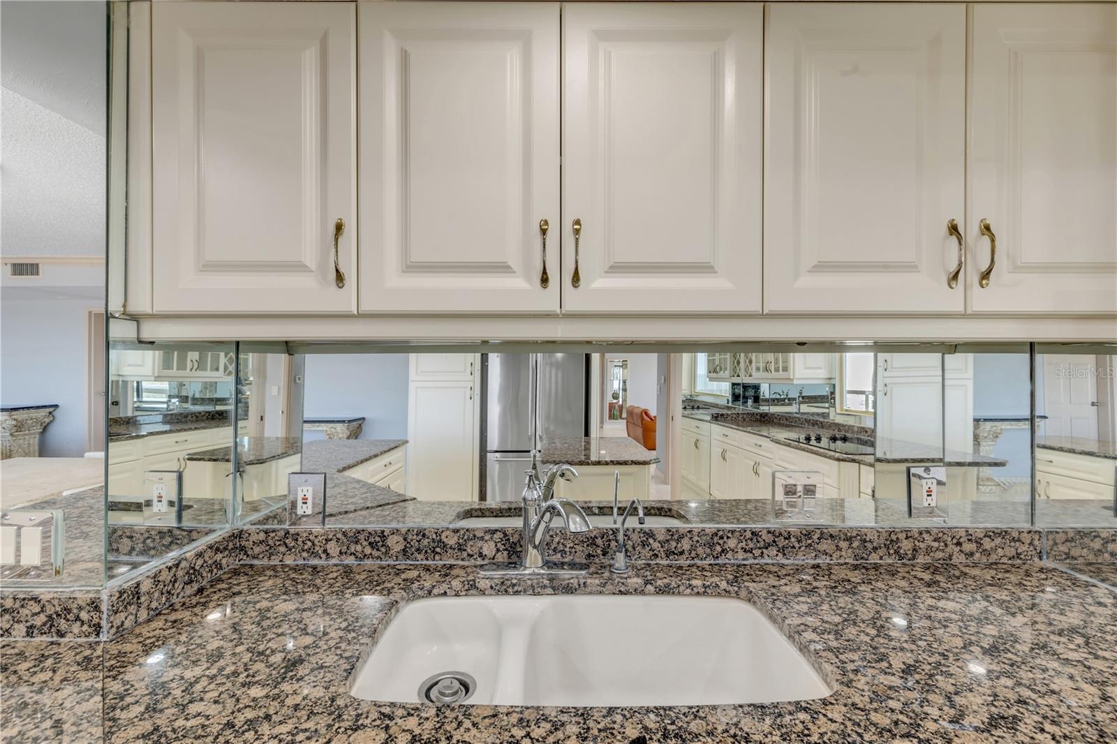 Image 23 of 100 For 3000 Atlantic Avenue 180