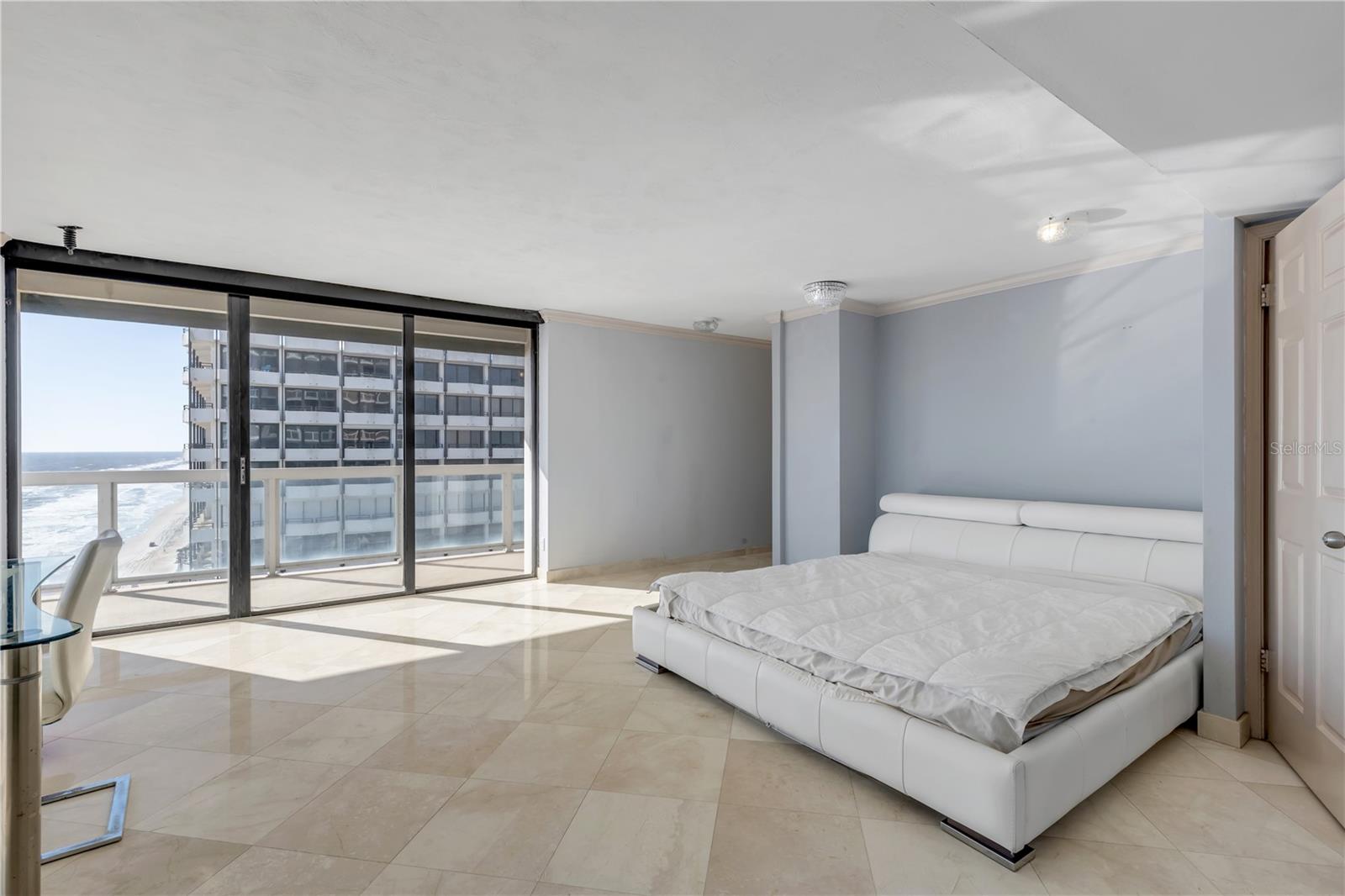 Image 37 of 100 For 3000 Atlantic Avenue 180