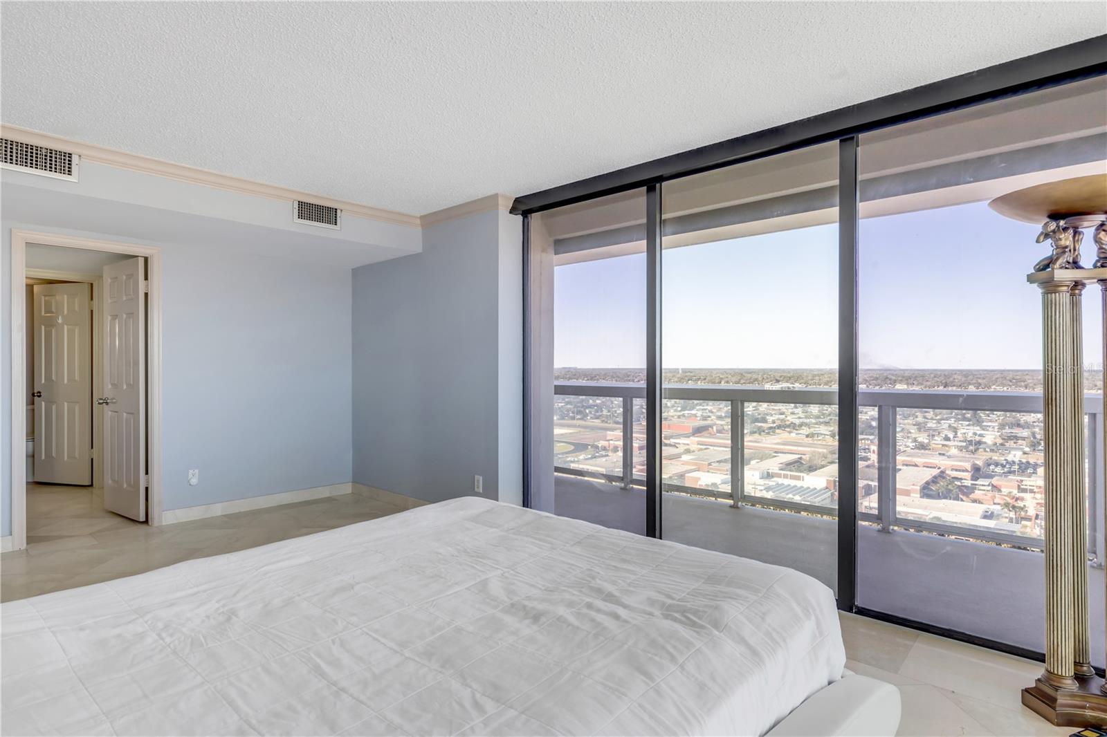 Image 69 of 100 For 3000 Atlantic Avenue 180