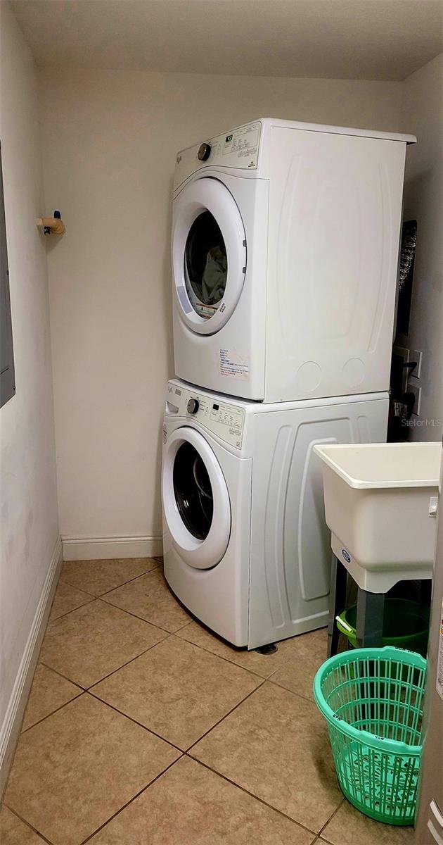 Image 5 of 18 For 3799 Atlantic Avenue 503