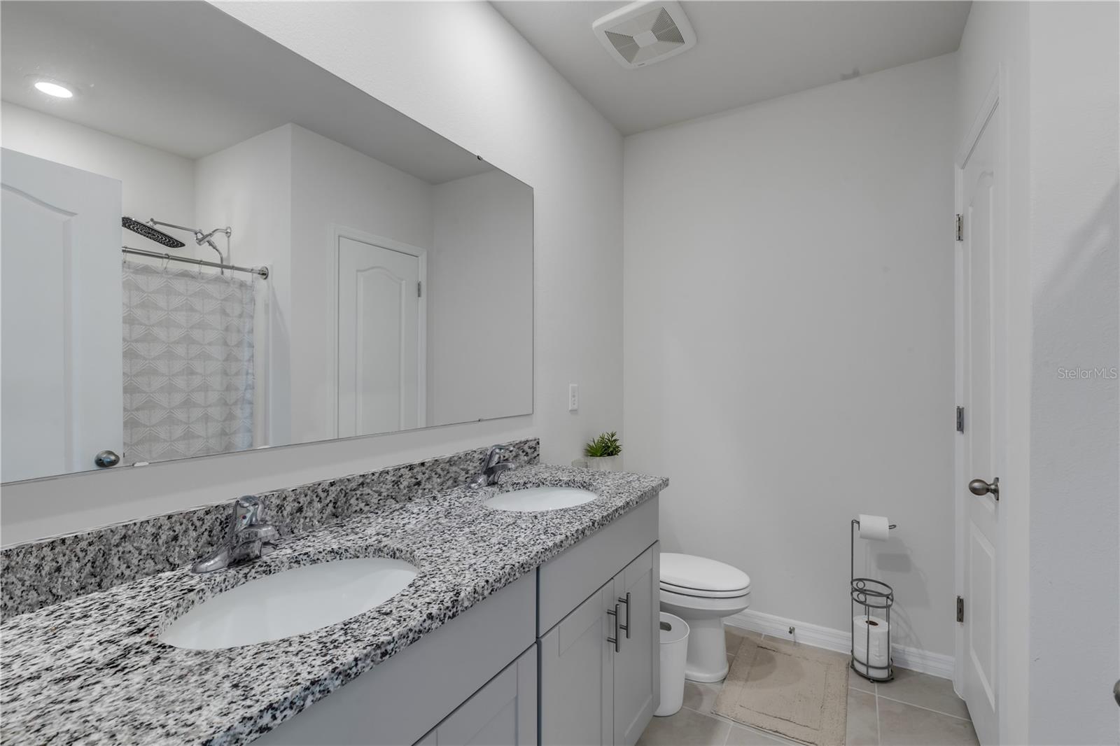 Image 15 of 27 For 2724 Silver Canoe Drive