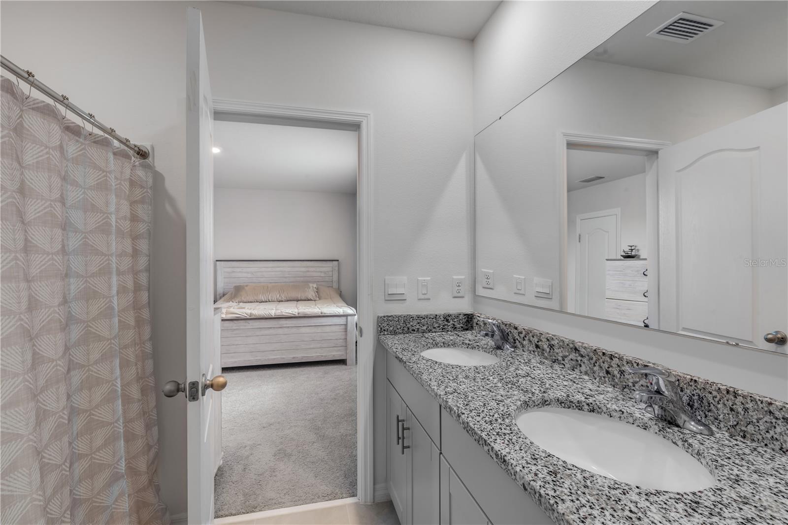 Image 16 of 27 For 2724 Silver Canoe Drive