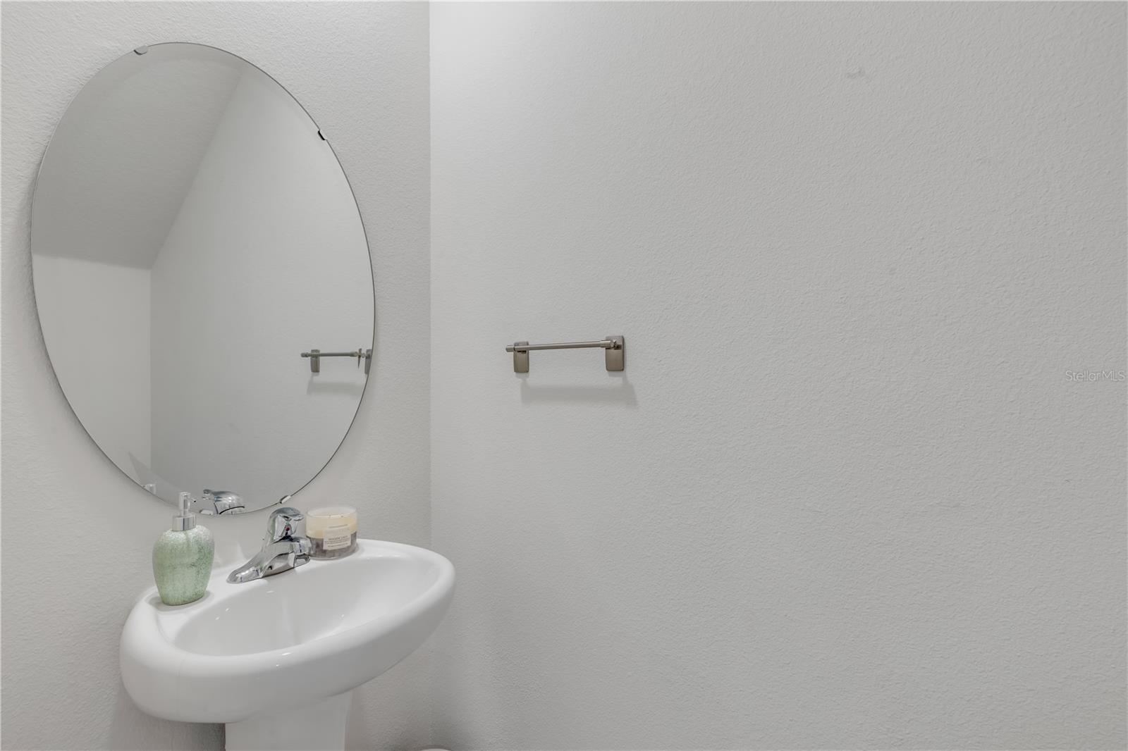 Image 21 of 27 For 2724 Silver Canoe Drive