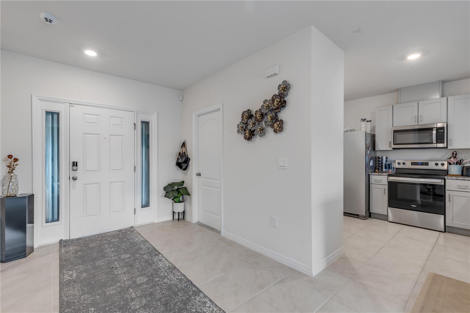 Image 3 of 27 For 2724 Silver Canoe Drive