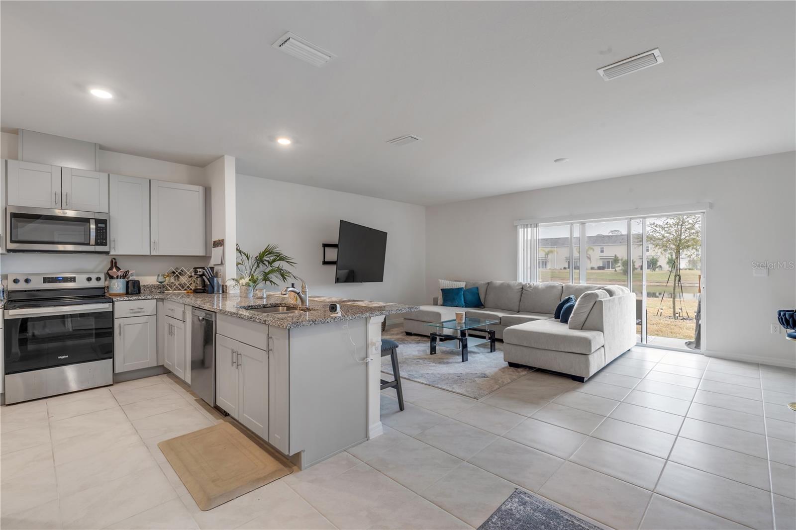 Image 4 of 27 For 2724 Silver Canoe Drive