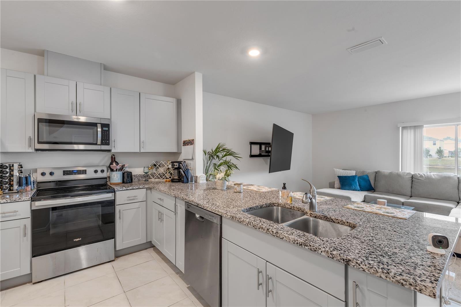 Image 5 of 27 For 2724 Silver Canoe Drive