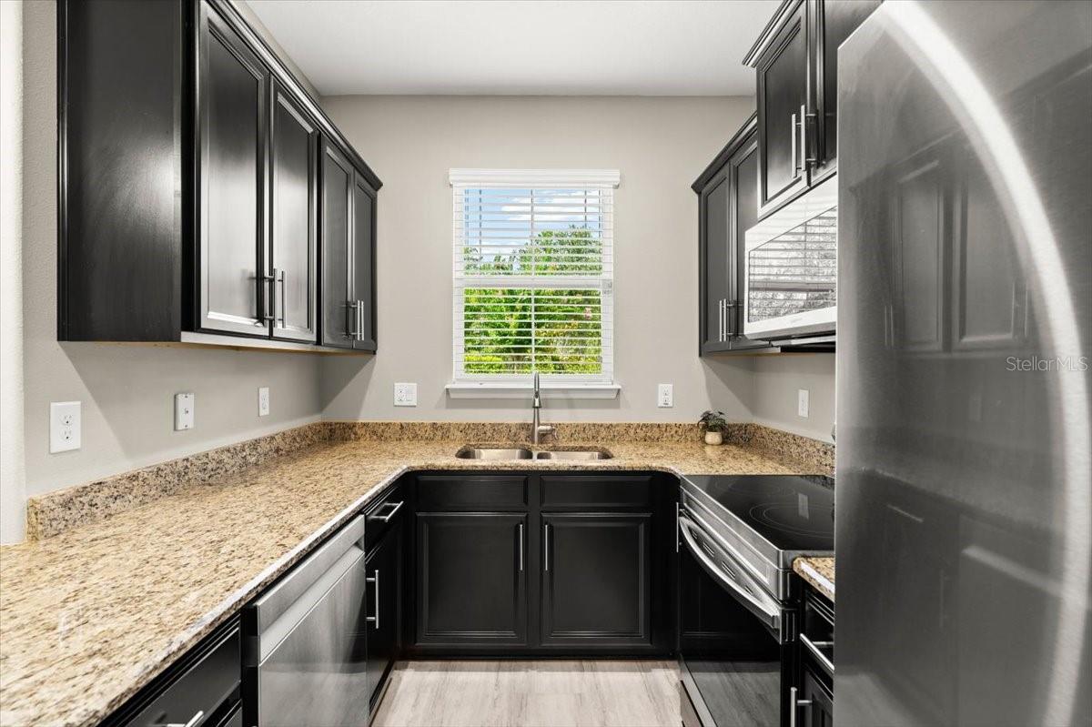 Image 10 of 48 For 107 Wentworth Grande Drive