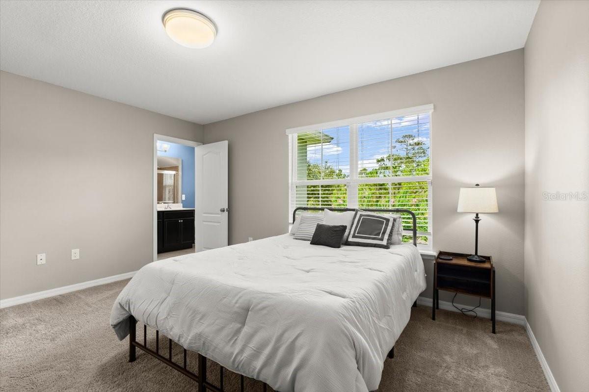 Image 15 of 48 For 107 Wentworth Grande Drive