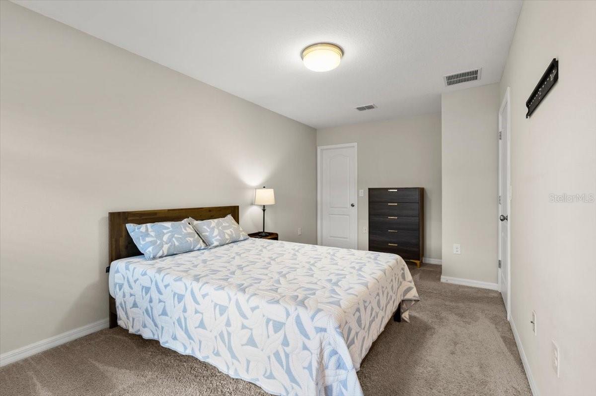 Image 23 of 48 For 107 Wentworth Grande Drive