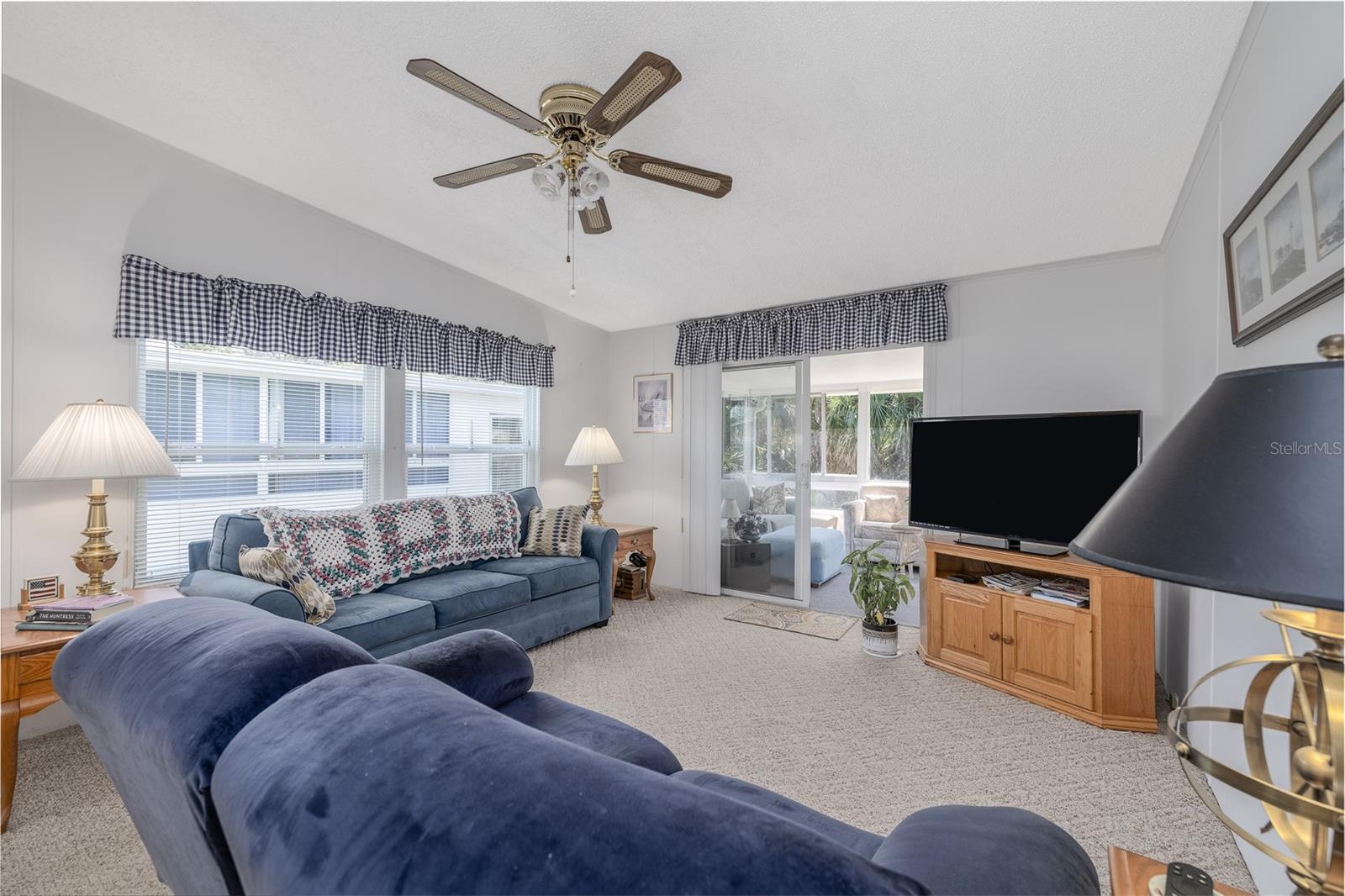 Image 4 of 34 For 810 Navigators Way