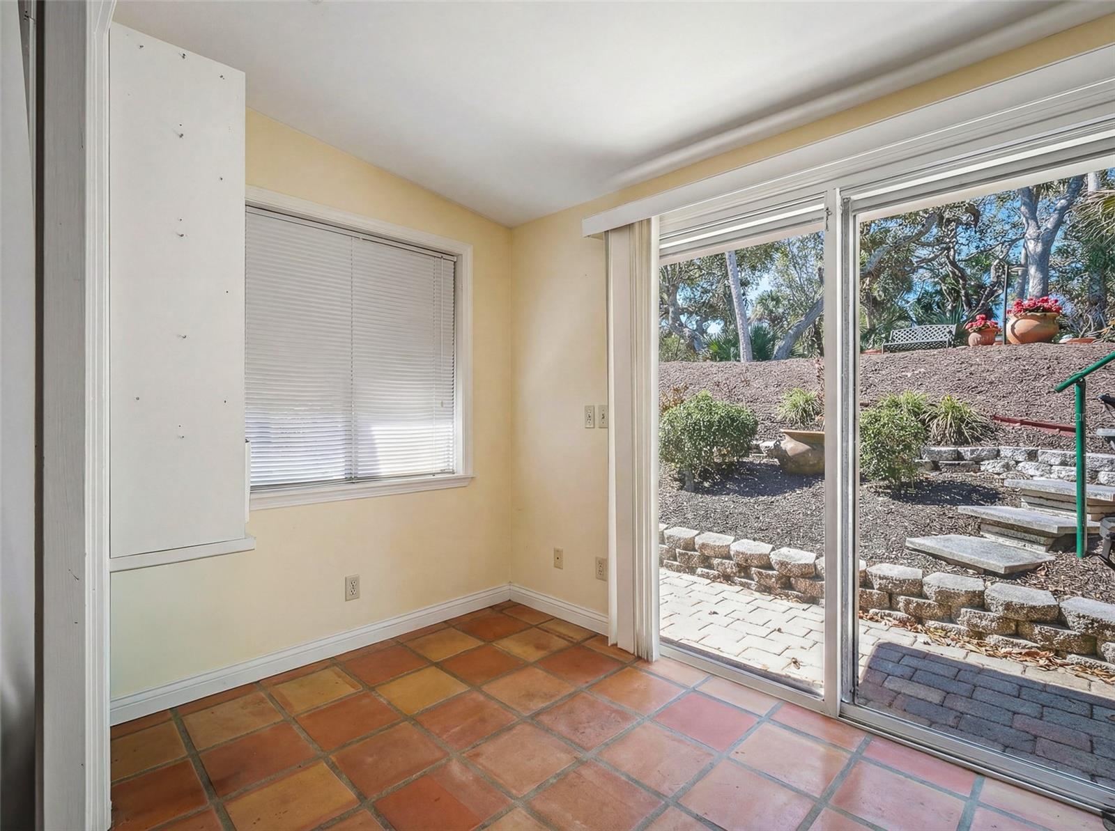 Image 23 of 53 For 4208 Gull Cove